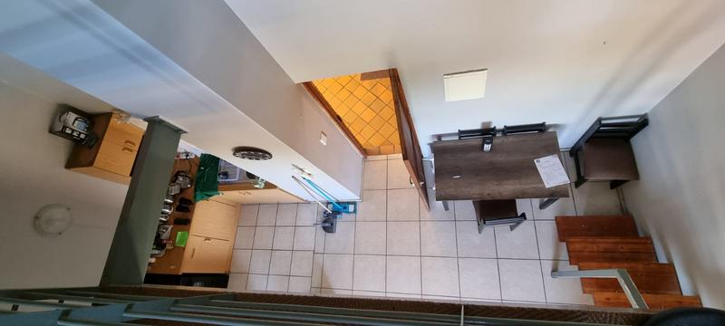 To Let 1 Bedroom Property for Rent in Kannoniers Park North West